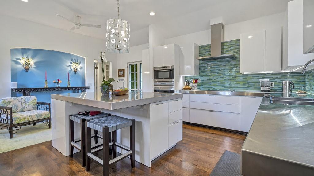 MOUNTAIN LAKE - Residential