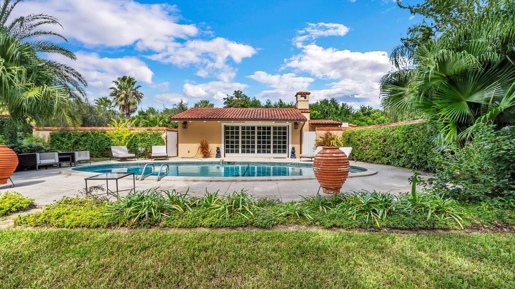 MOUNTAIN LAKE - Residential