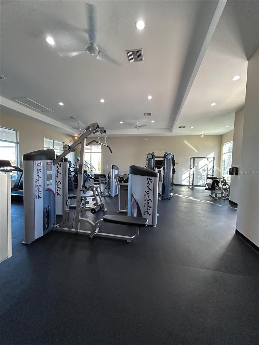 BRENTWOOD TWNHMS PH 1 - Residential