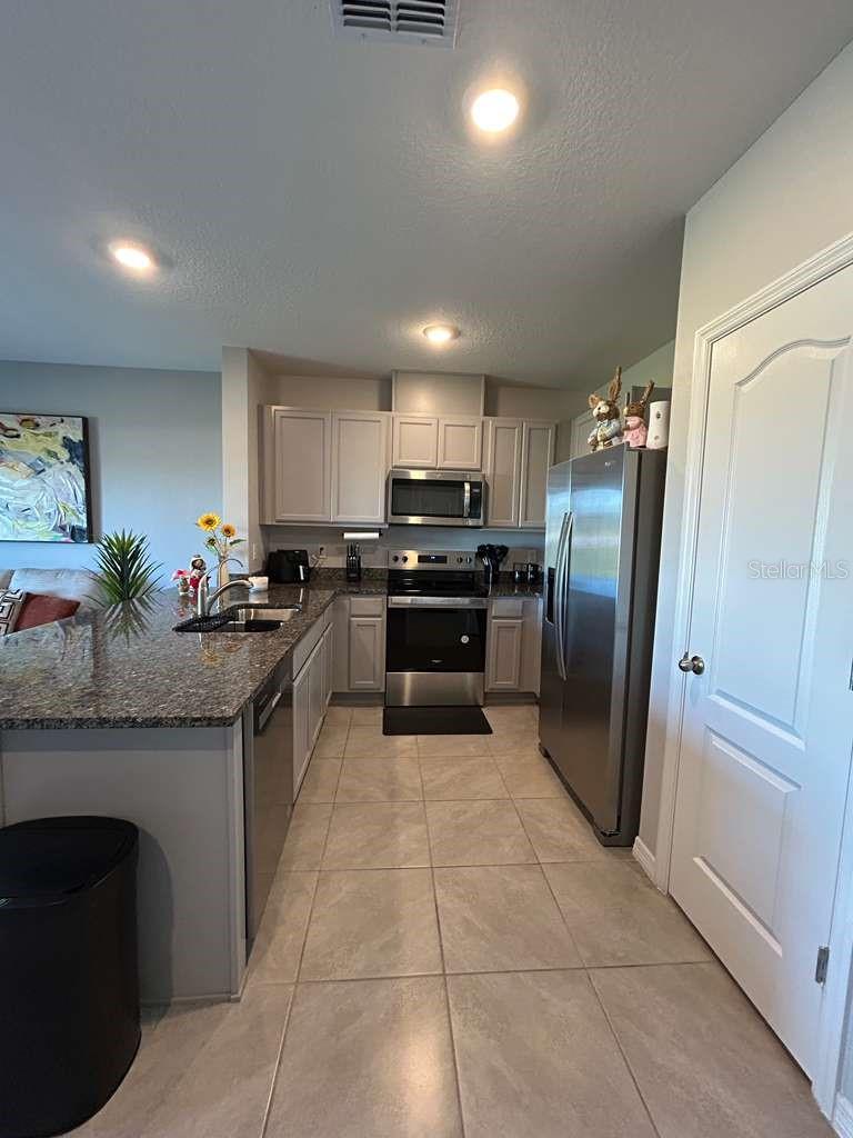 BRENTWOOD TWNHMS PH 1 - Residential