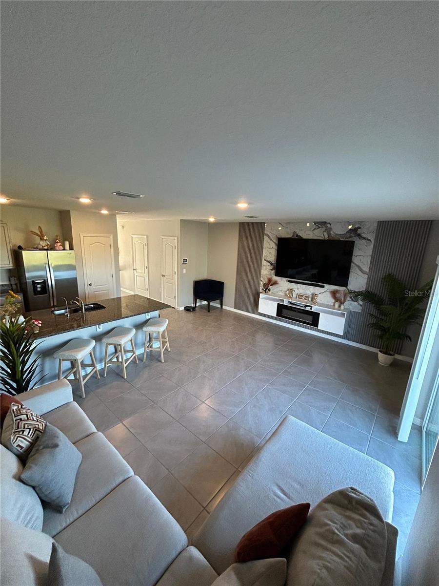 BRENTWOOD TWNHMS PH 1 - Residential