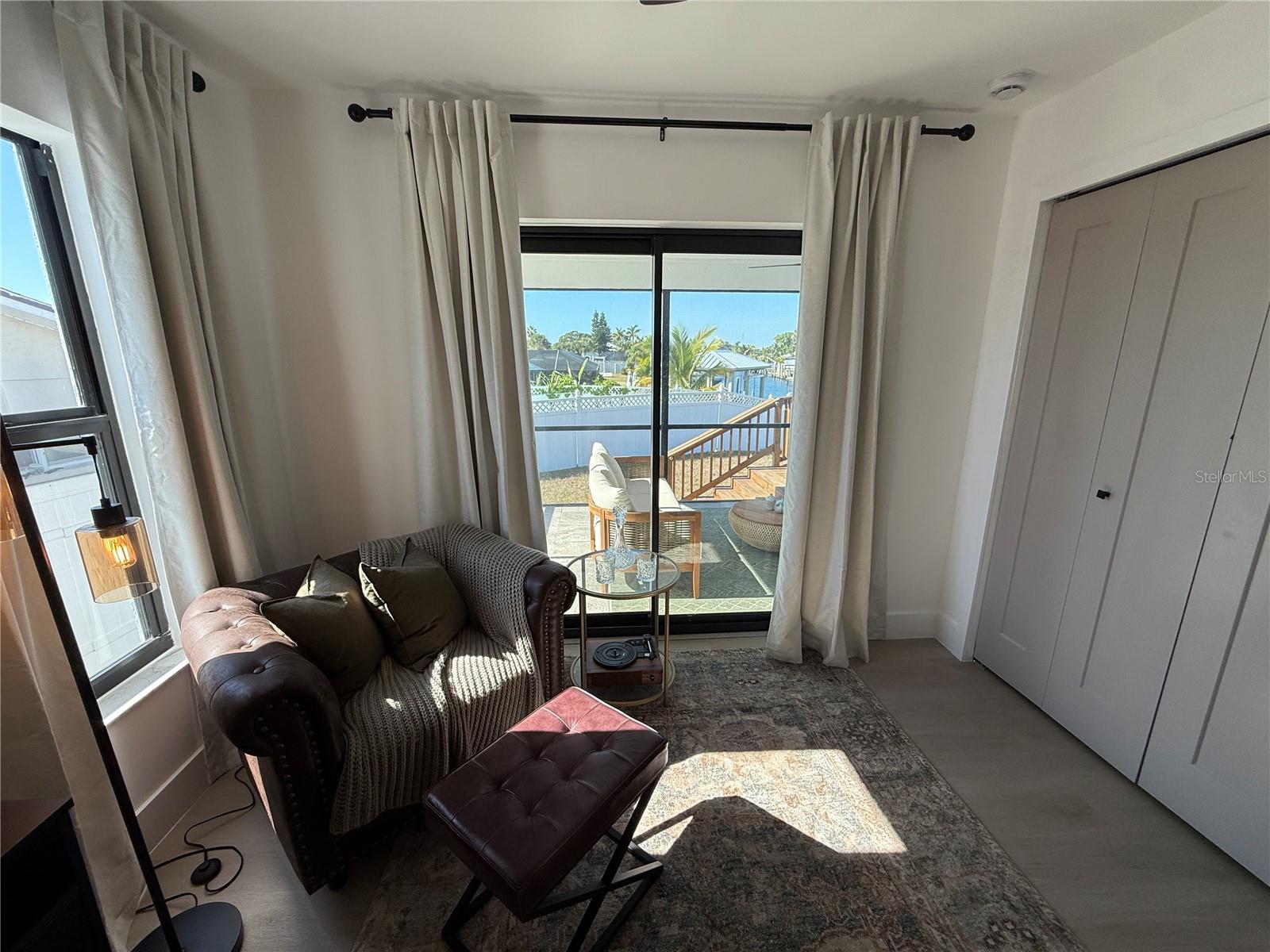 APOLLO BEACH UNIT 08 A RESUBDI - Residential Lease