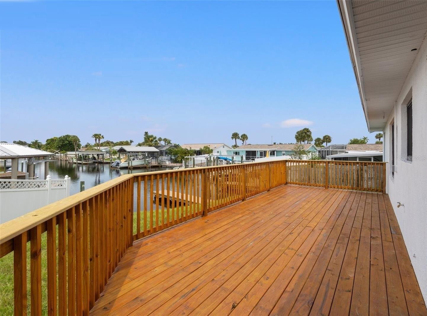 APOLLO BEACH UNIT 08 A RESUBDI - Residential Lease