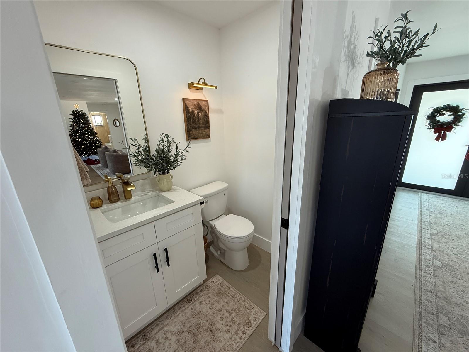 APOLLO BEACH UNIT 08 A RESUBDI - Residential Lease