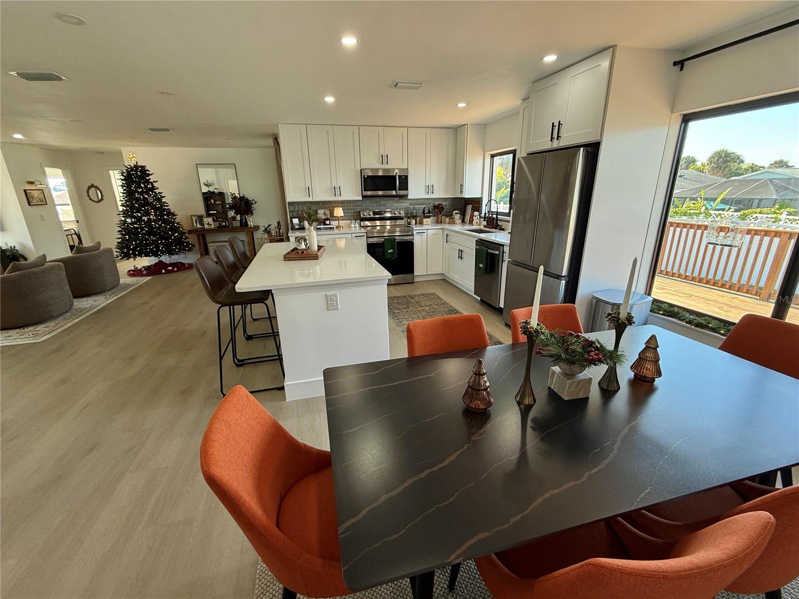 APOLLO BEACH UNIT 08 A RESUBDI - Residential Lease