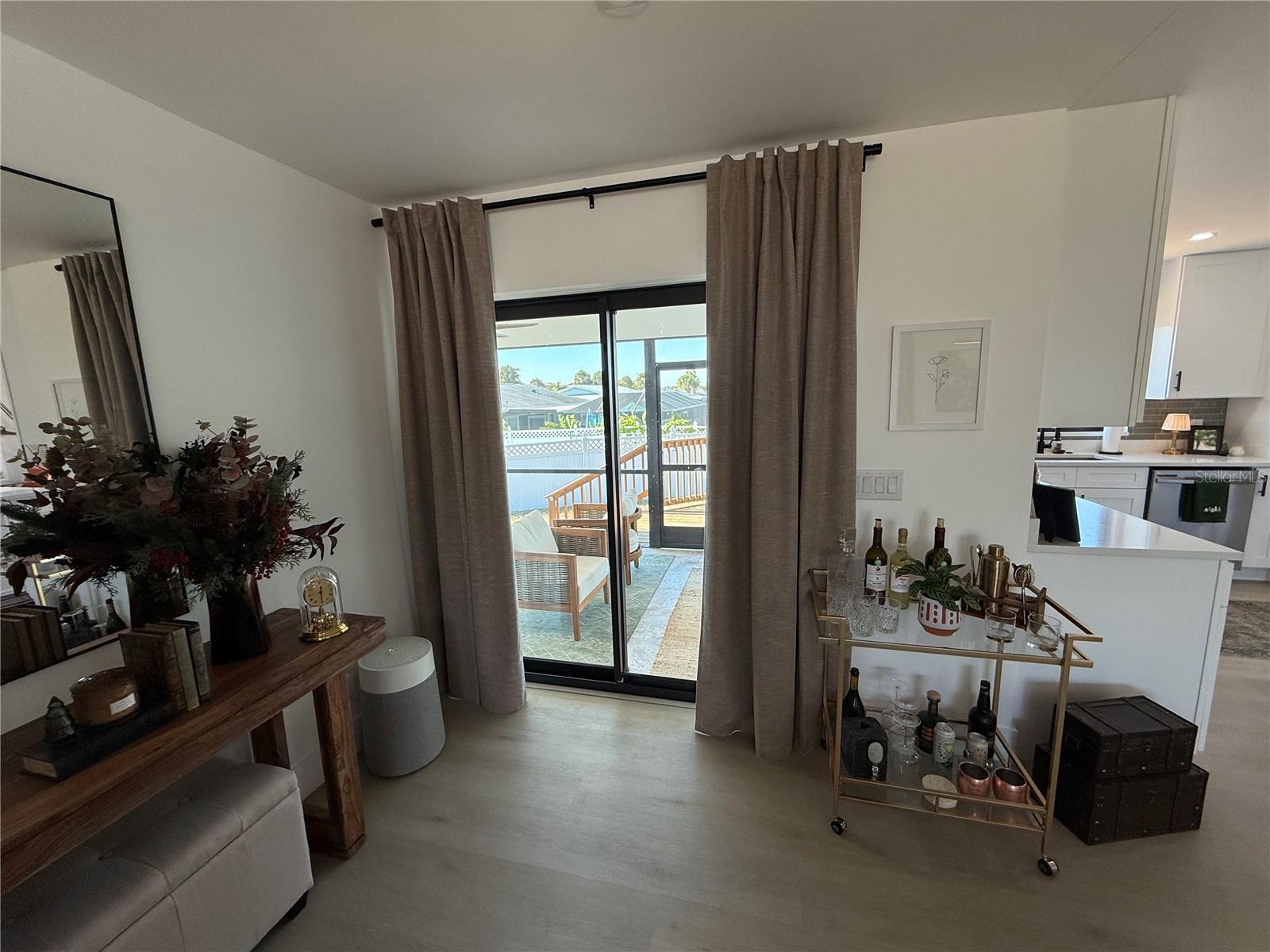 APOLLO BEACH UNIT 08 A RESUBDI - Residential Lease