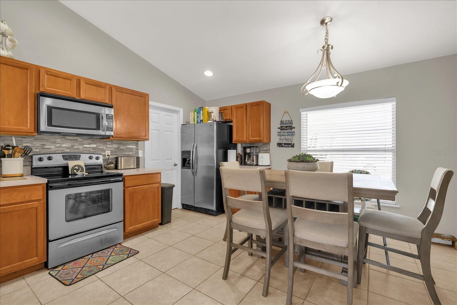 DORAL POINTE - Residential