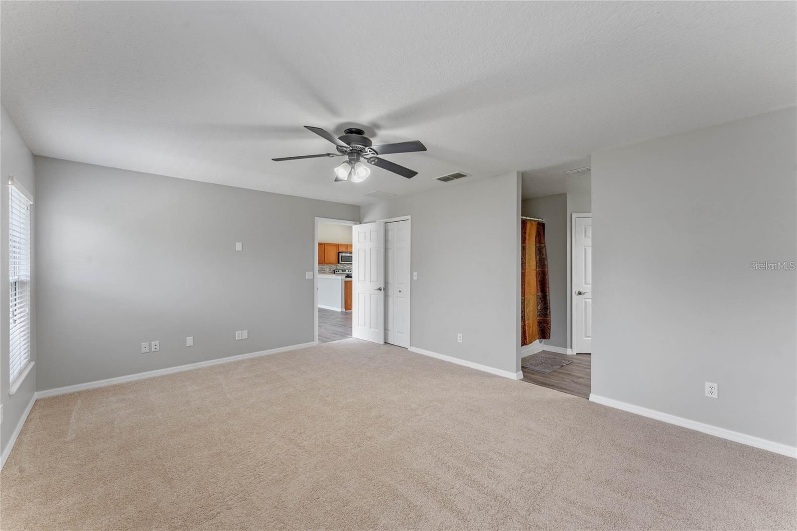 DORAL POINTE - Residential