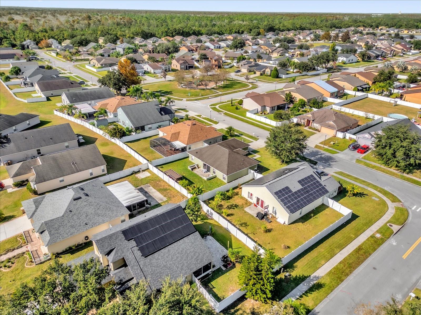 DORAL POINTE - Residential