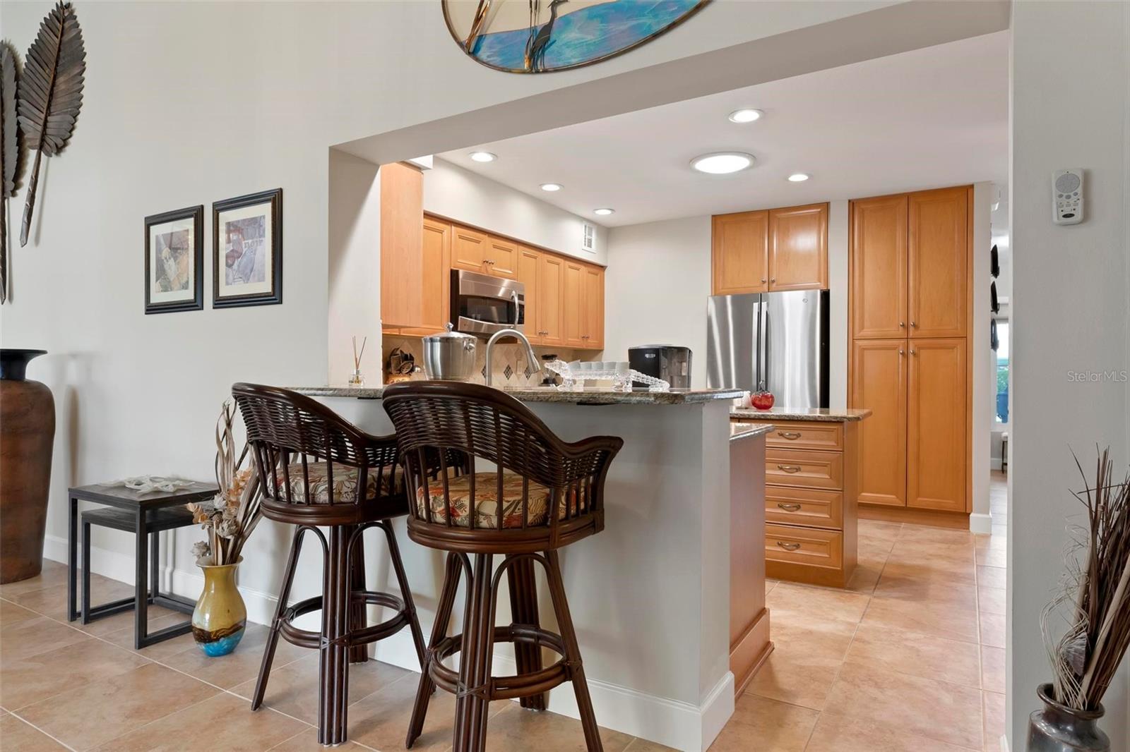 BEACH MANOR - Residential