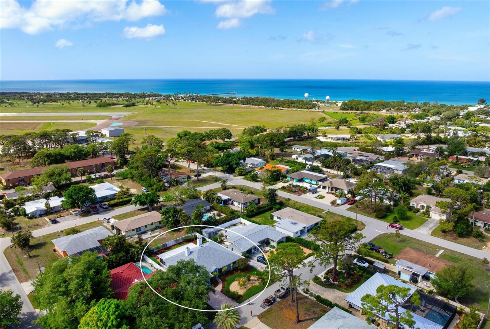 BEACH MANOR - Residential