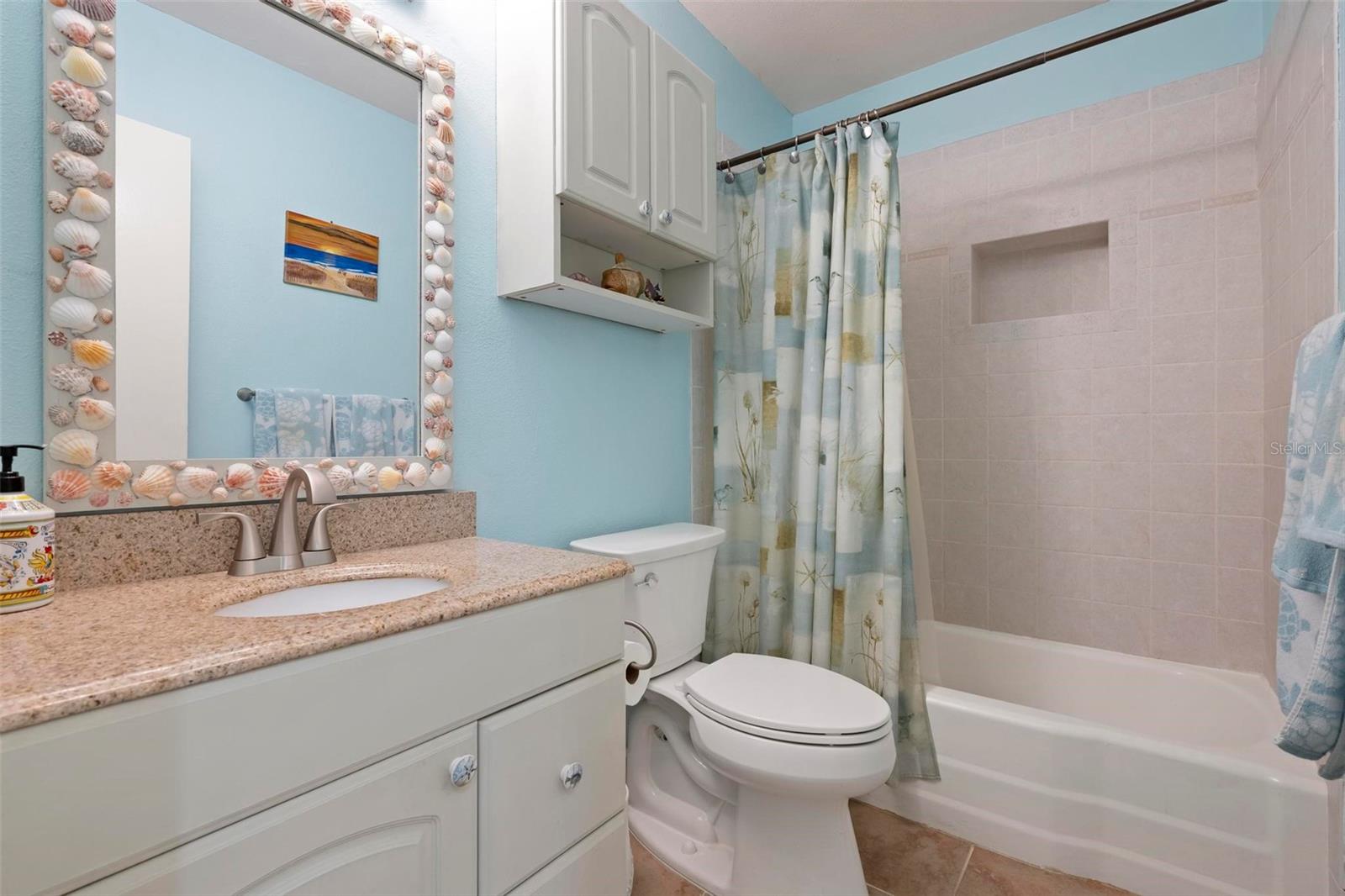 BEACH MANOR - Residential