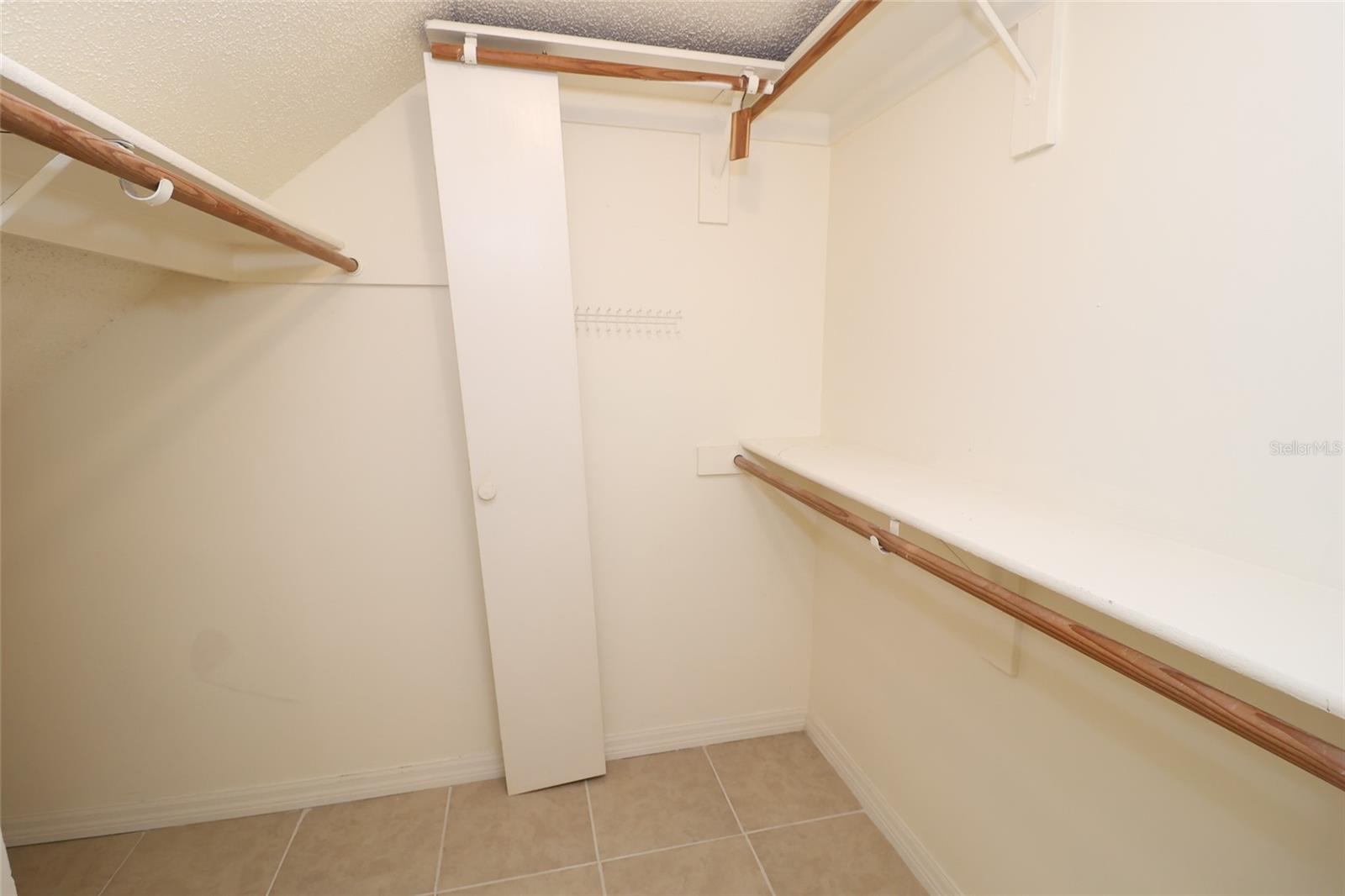 GOVERNORS POINT PH 2 - Residential