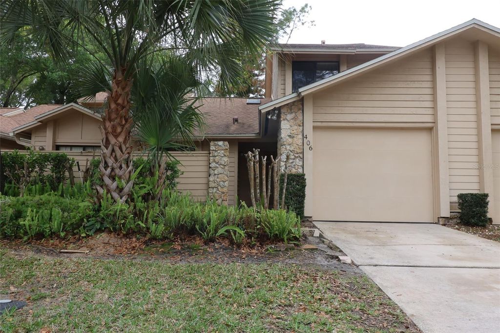 Photo of 406 Evesham Place, Longwood, FL 32779 (MLS # O6390711)