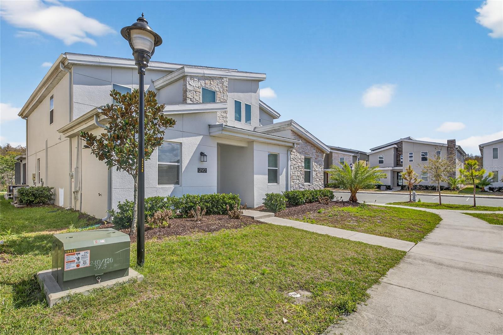 COVE AT STOREY LAKE 4 - Residential