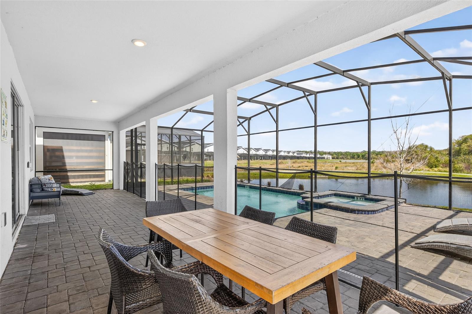 COVE AT STOREY LAKE 4 - Residential