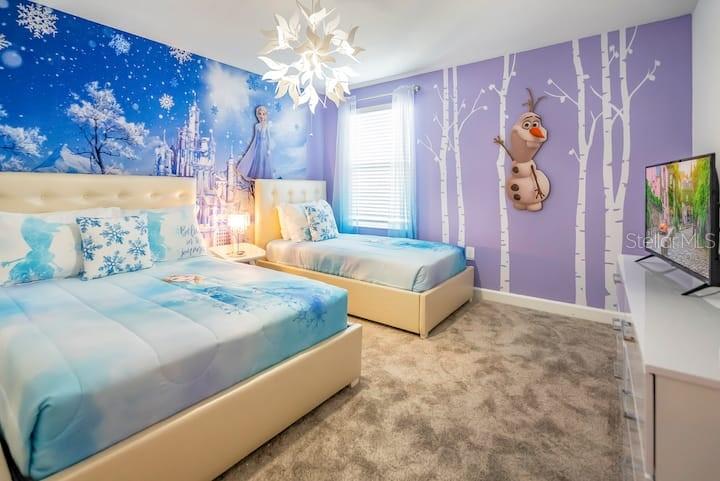 COVE AT STOREY LAKE 4 - Residential