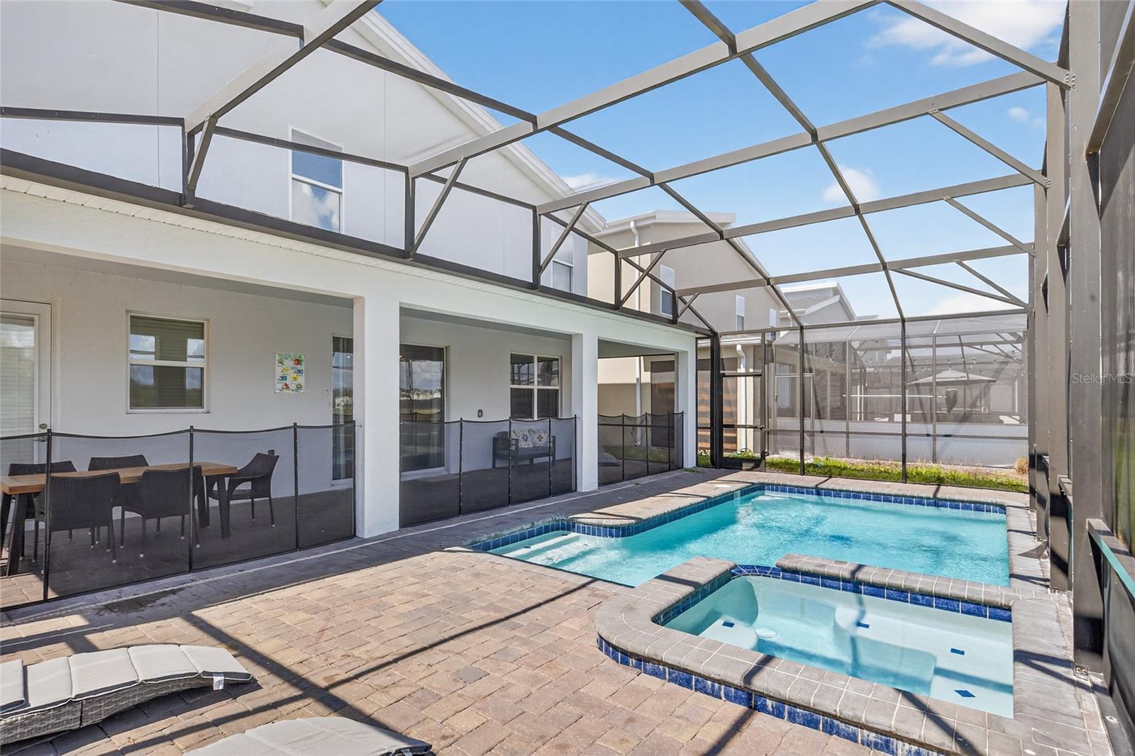 COVE AT STOREY LAKE 4 - Residential