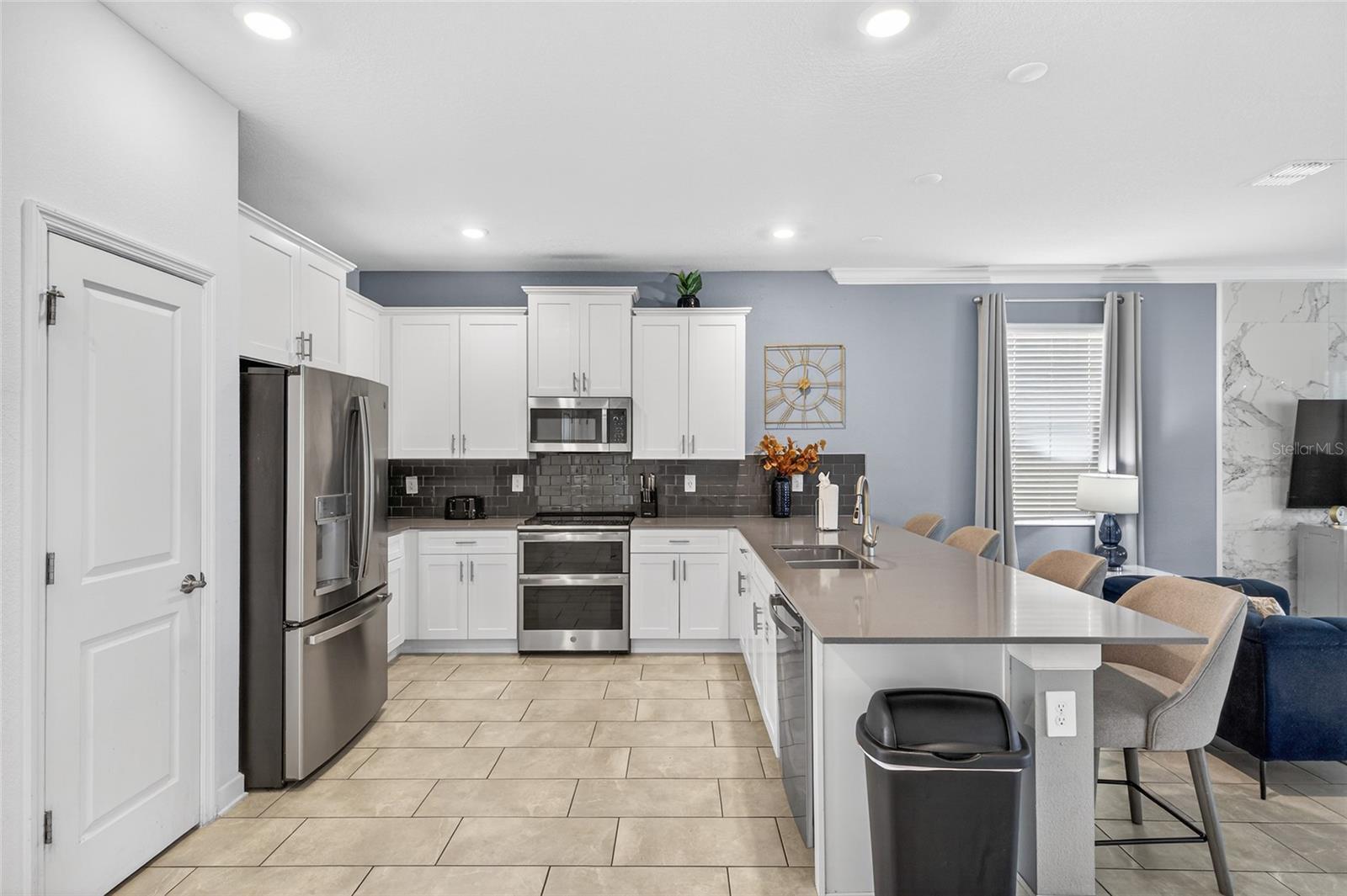 COVE AT STOREY LAKE 4 - Residential