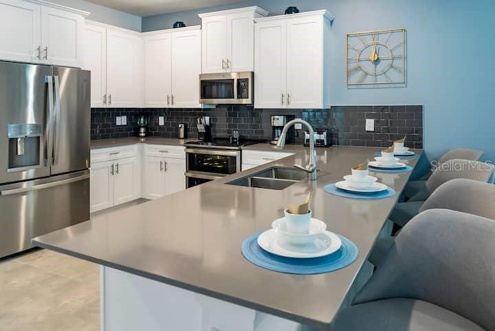 COVE AT STOREY LAKE 4 - Residential