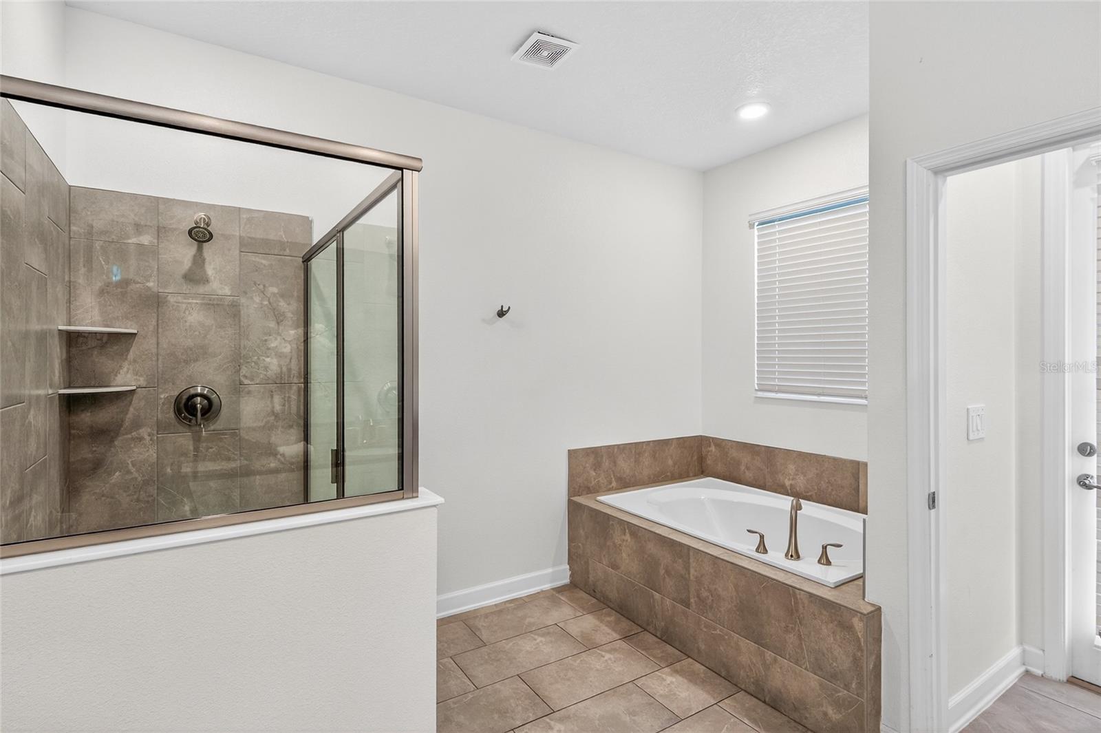 COVE AT STOREY LAKE 4 - Residential