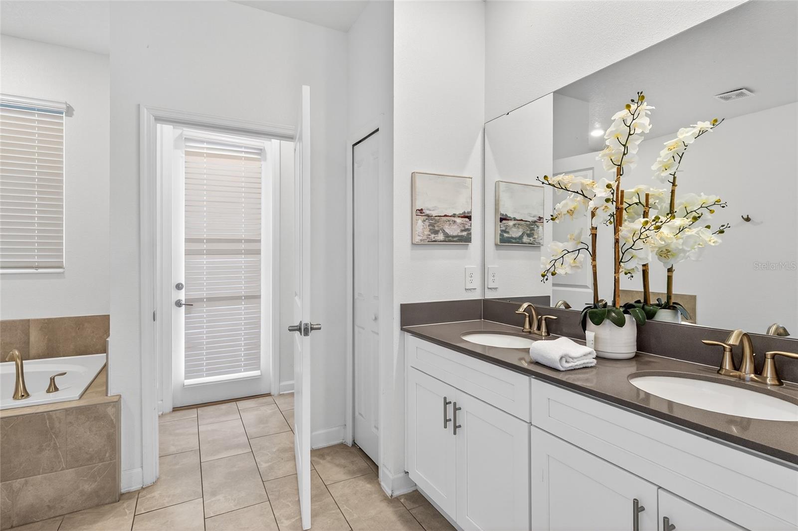 COVE AT STOREY LAKE 4 - Residential