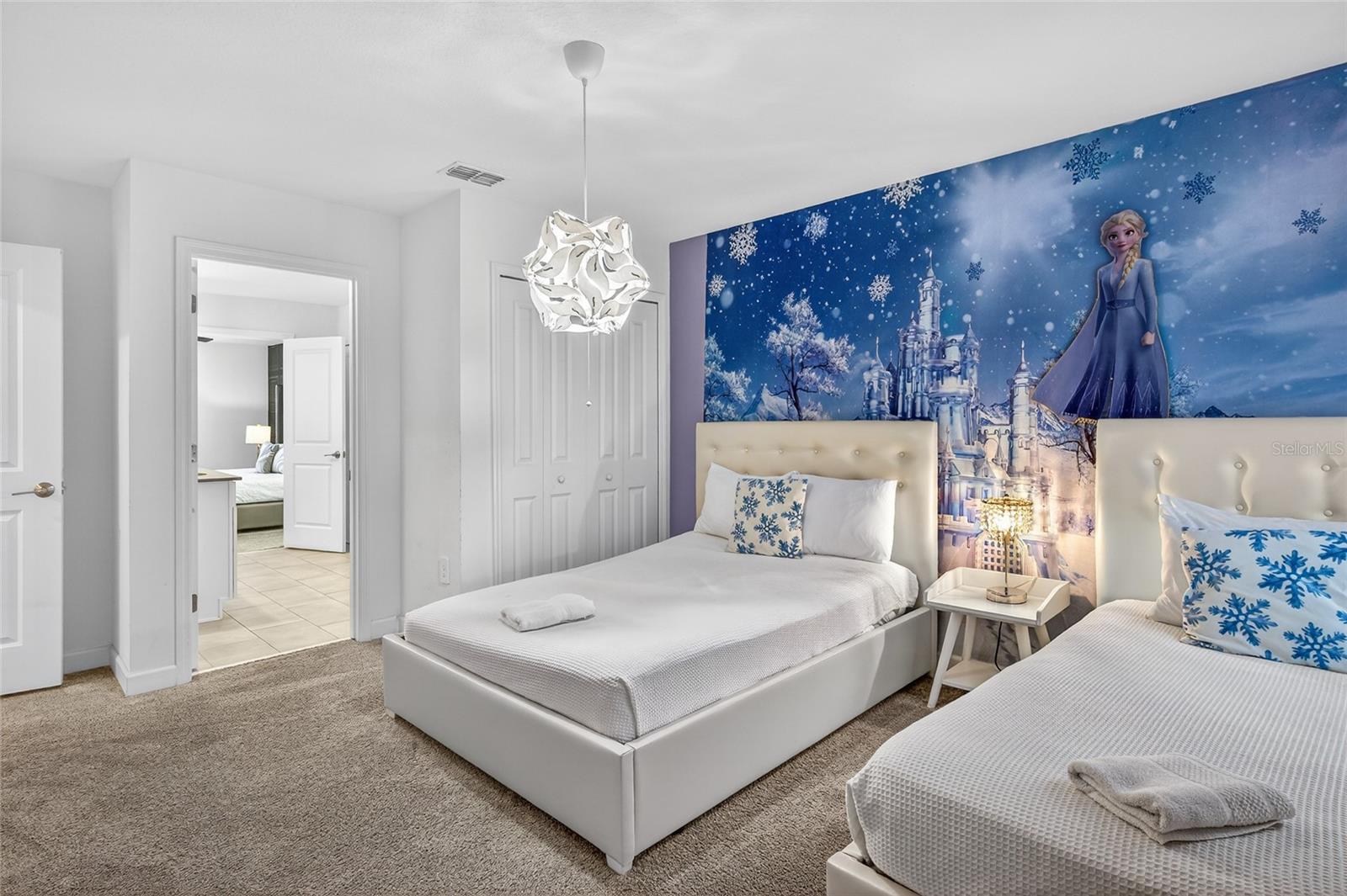 COVE AT STOREY LAKE 4 - Residential