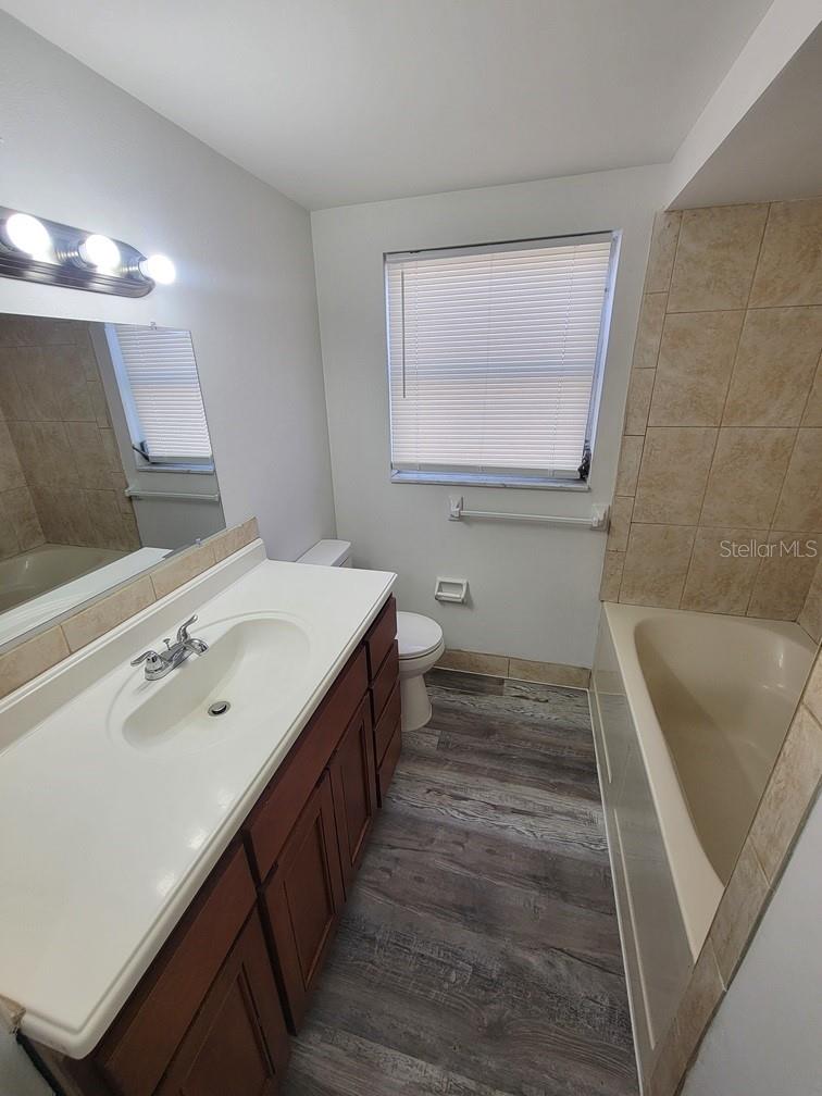 JASMINE LAKES - Residential Lease