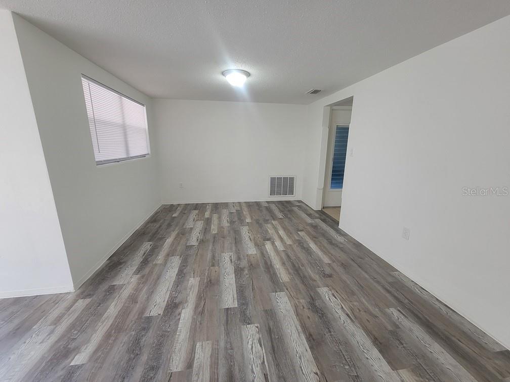 JASMINE LAKES - Residential Lease