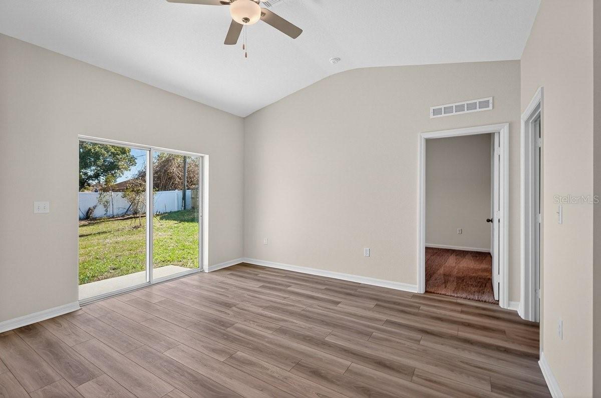 DELTONA LAKES UNIT 17 - Residential