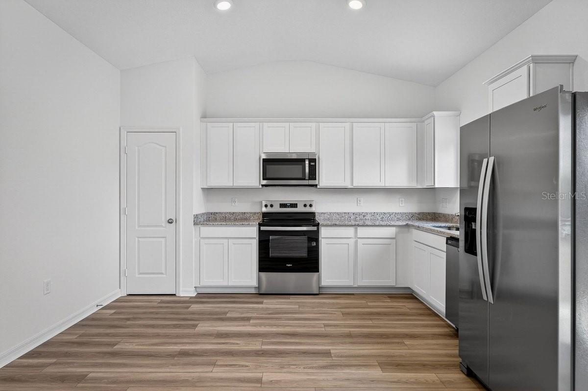 DELTONA LAKES UNIT 17 - Residential