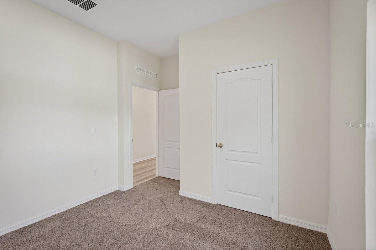 DELTONA LAKES UNIT 17 - Residential