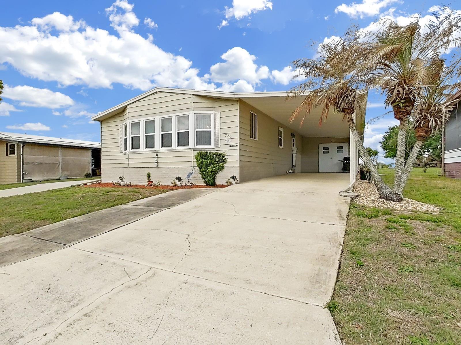 FOXWOOD LAKE ESTATES - Residential