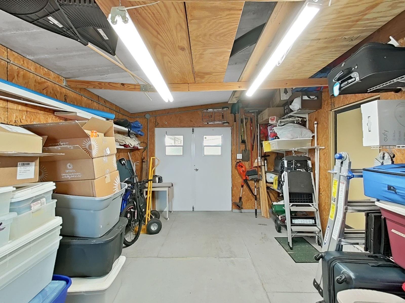 FOXWOOD LAKE ESTATES - Residential