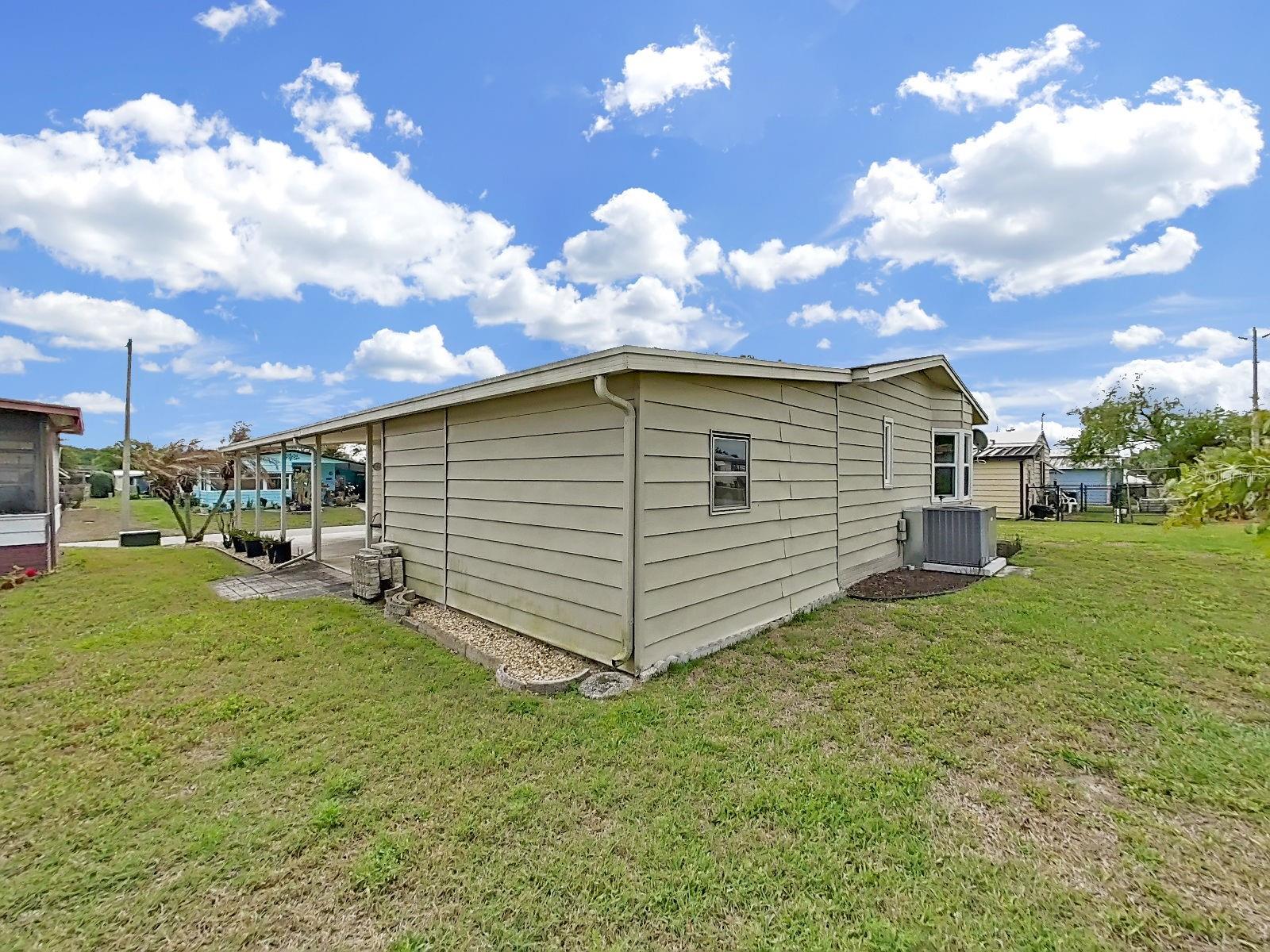 FOXWOOD LAKE ESTATES - Residential