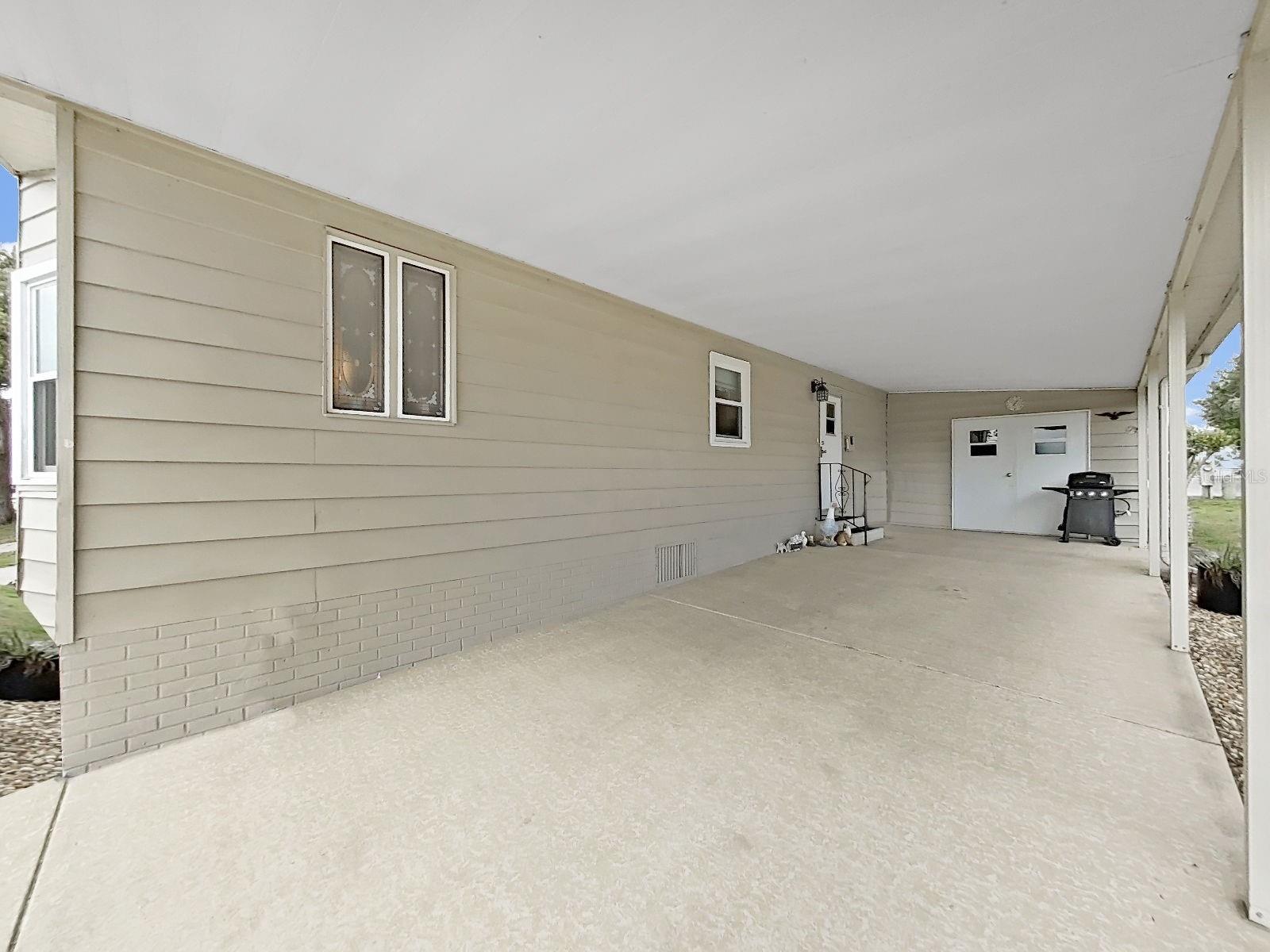 FOXWOOD LAKE ESTATES - Residential