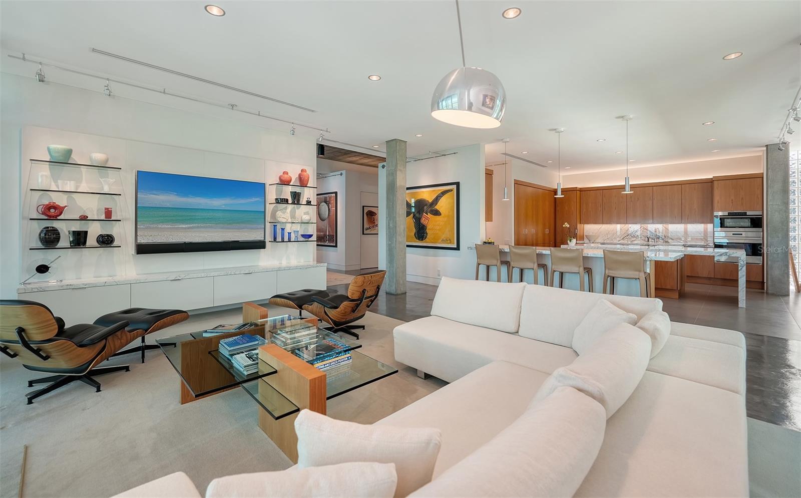 SANDERLING CLUB / SIESTA KEY - Residential