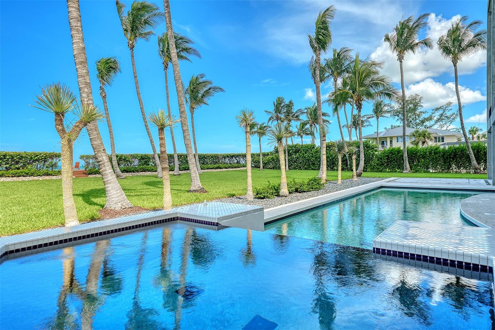 SANDERLING CLUB / SIESTA KEY - Residential