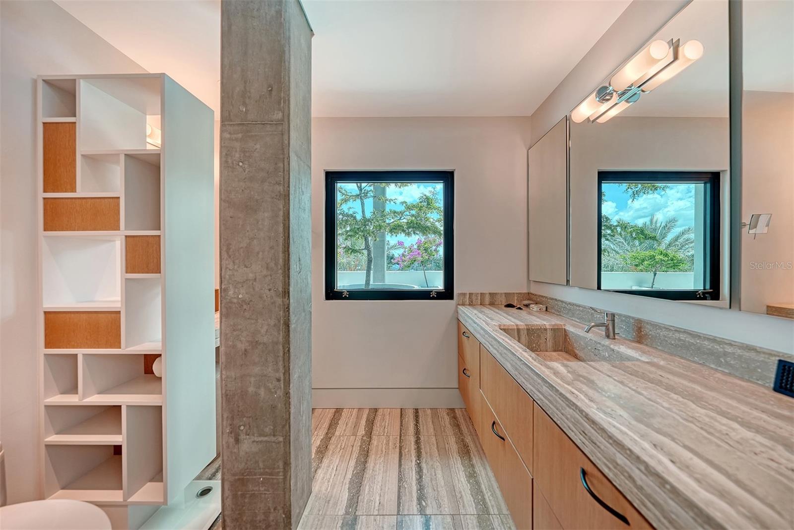 SANDERLING CLUB / SIESTA KEY - Residential