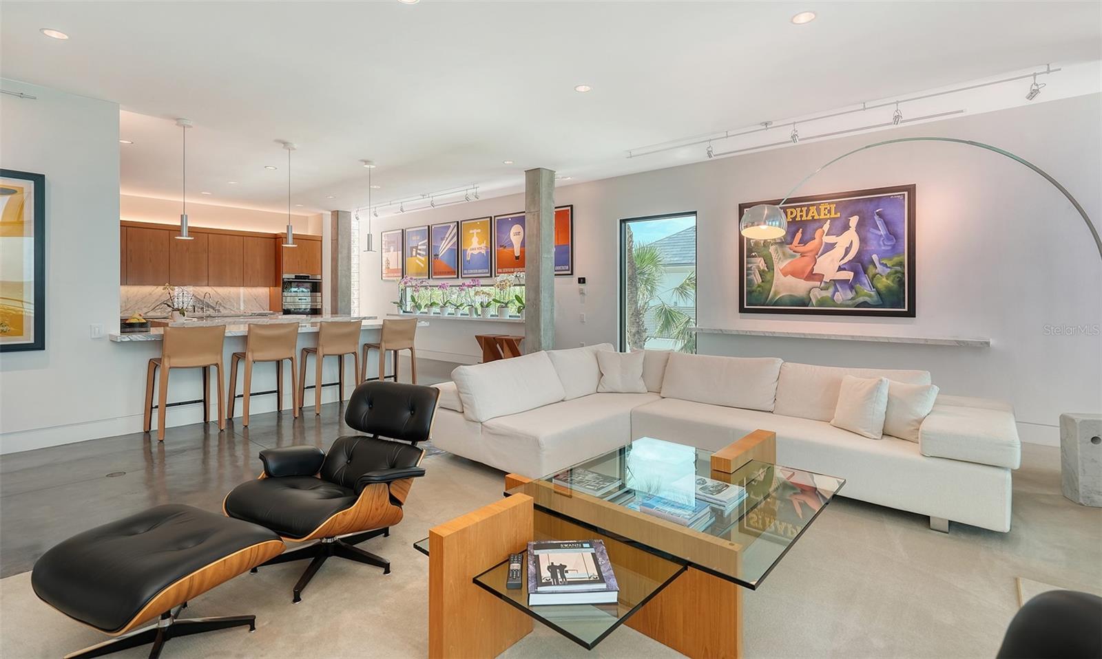 SANDERLING CLUB / SIESTA KEY - Residential