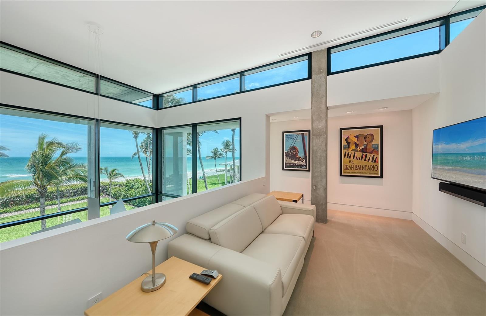 SANDERLING CLUB / SIESTA KEY - Residential