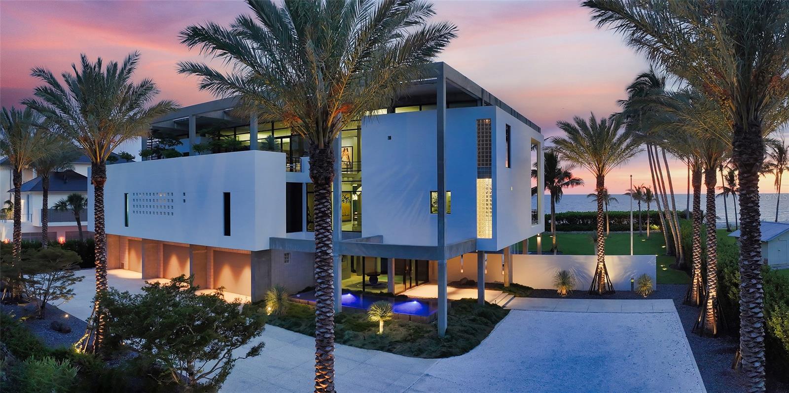 SANDERLING CLUB / SIESTA KEY - Residential