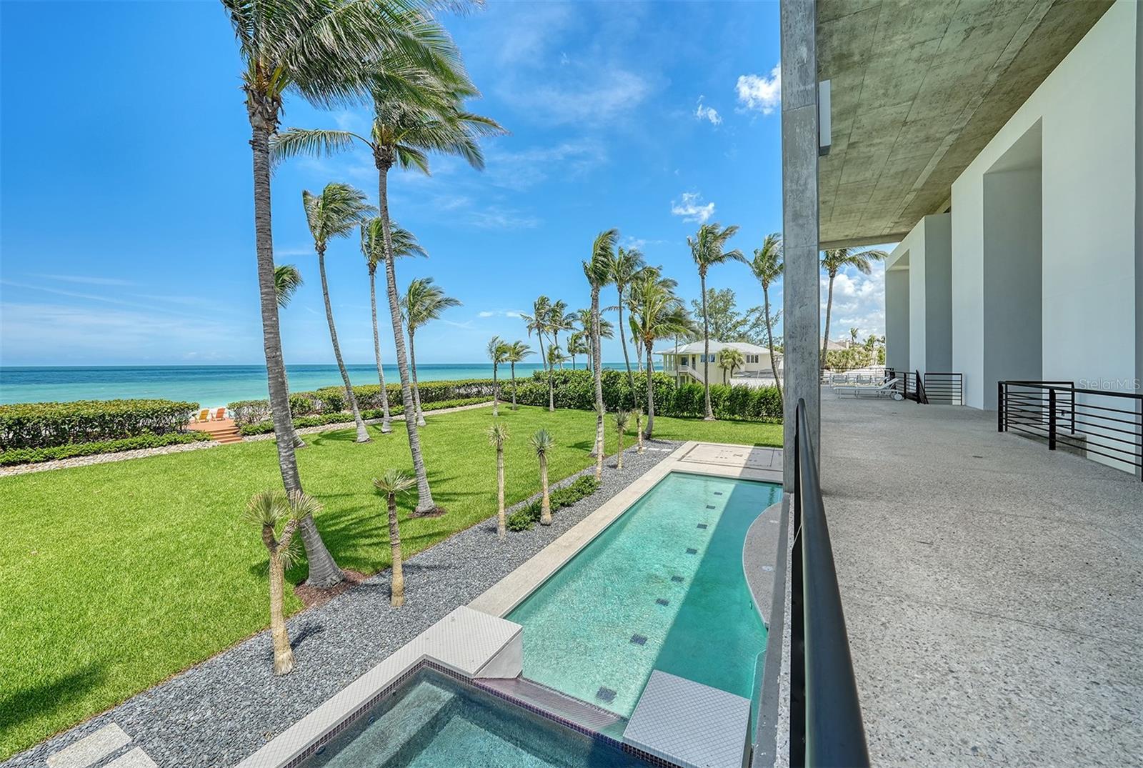 SANDERLING CLUB / SIESTA KEY - Residential