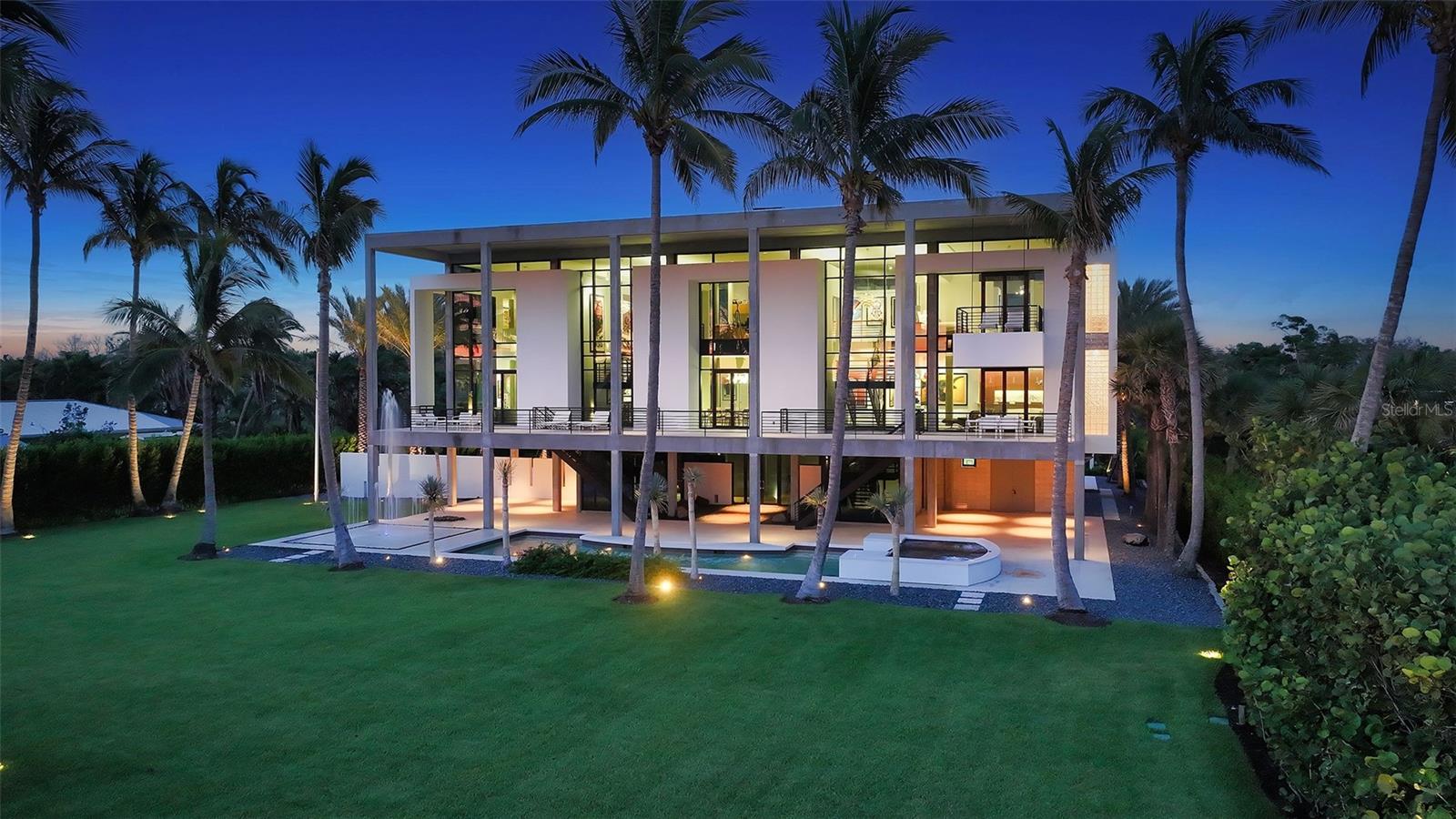 SANDERLING CLUB / SIESTA KEY - Residential