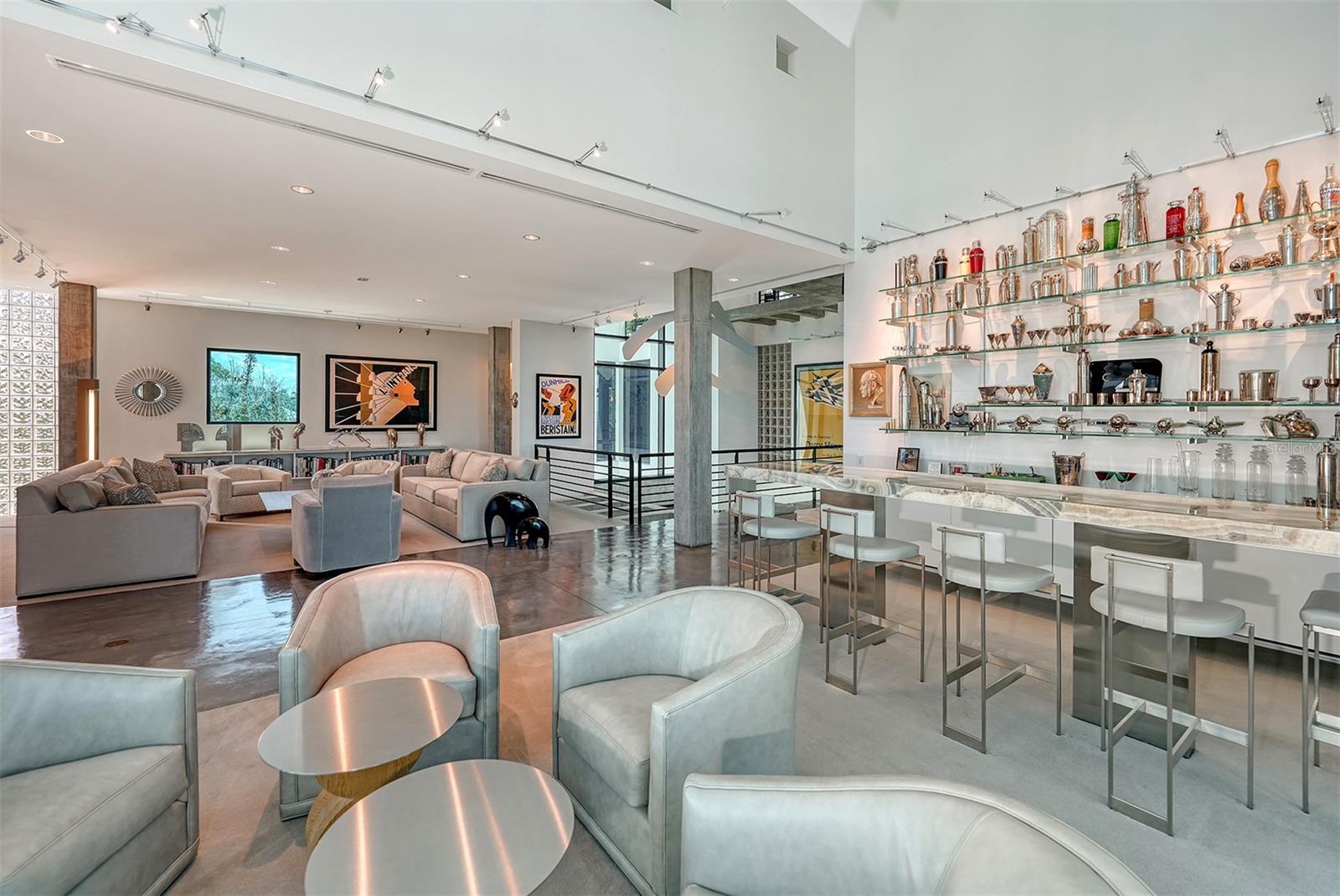 SANDERLING CLUB / SIESTA KEY - Residential