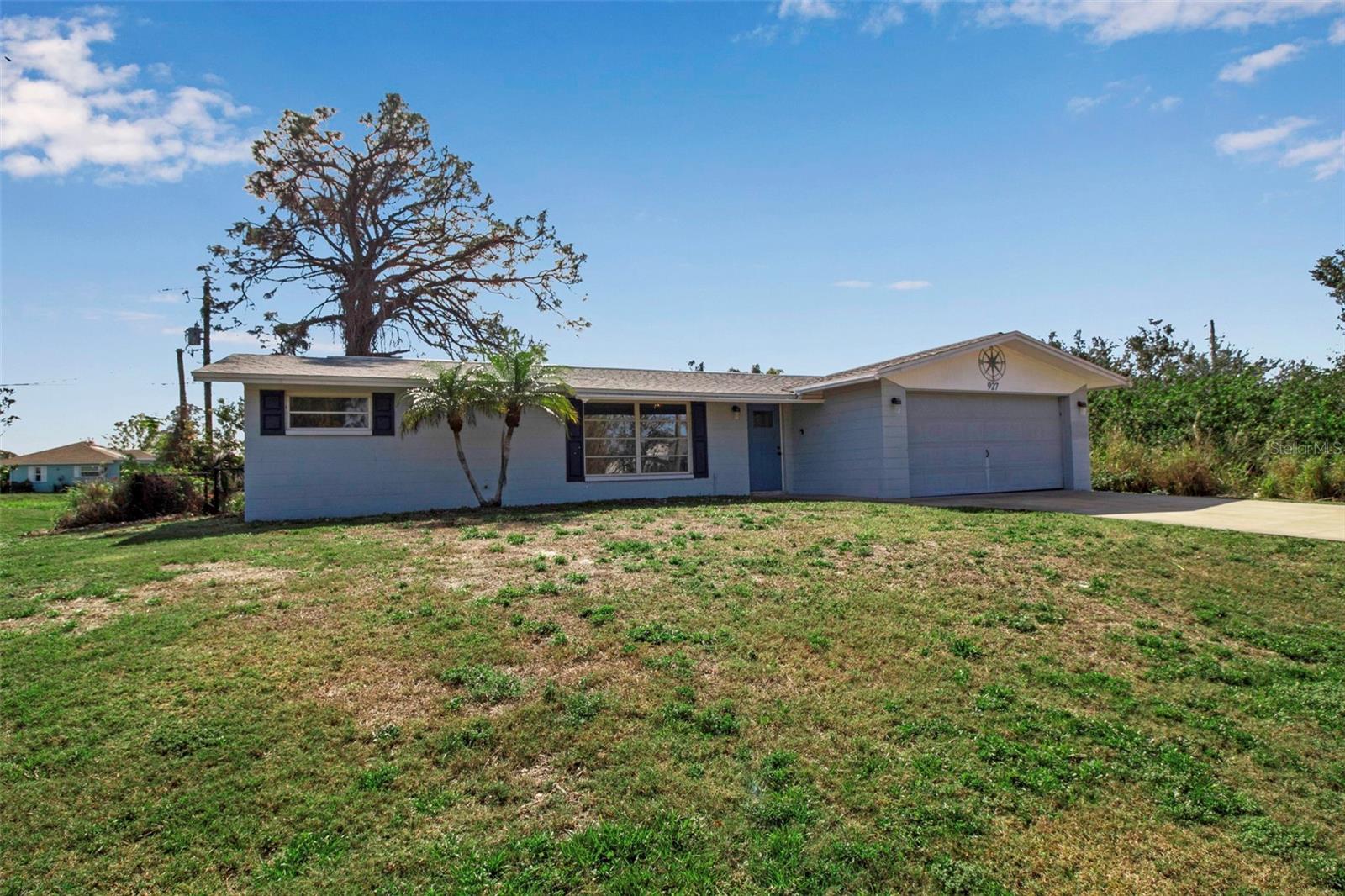 927 LEMON BAY DRIVE