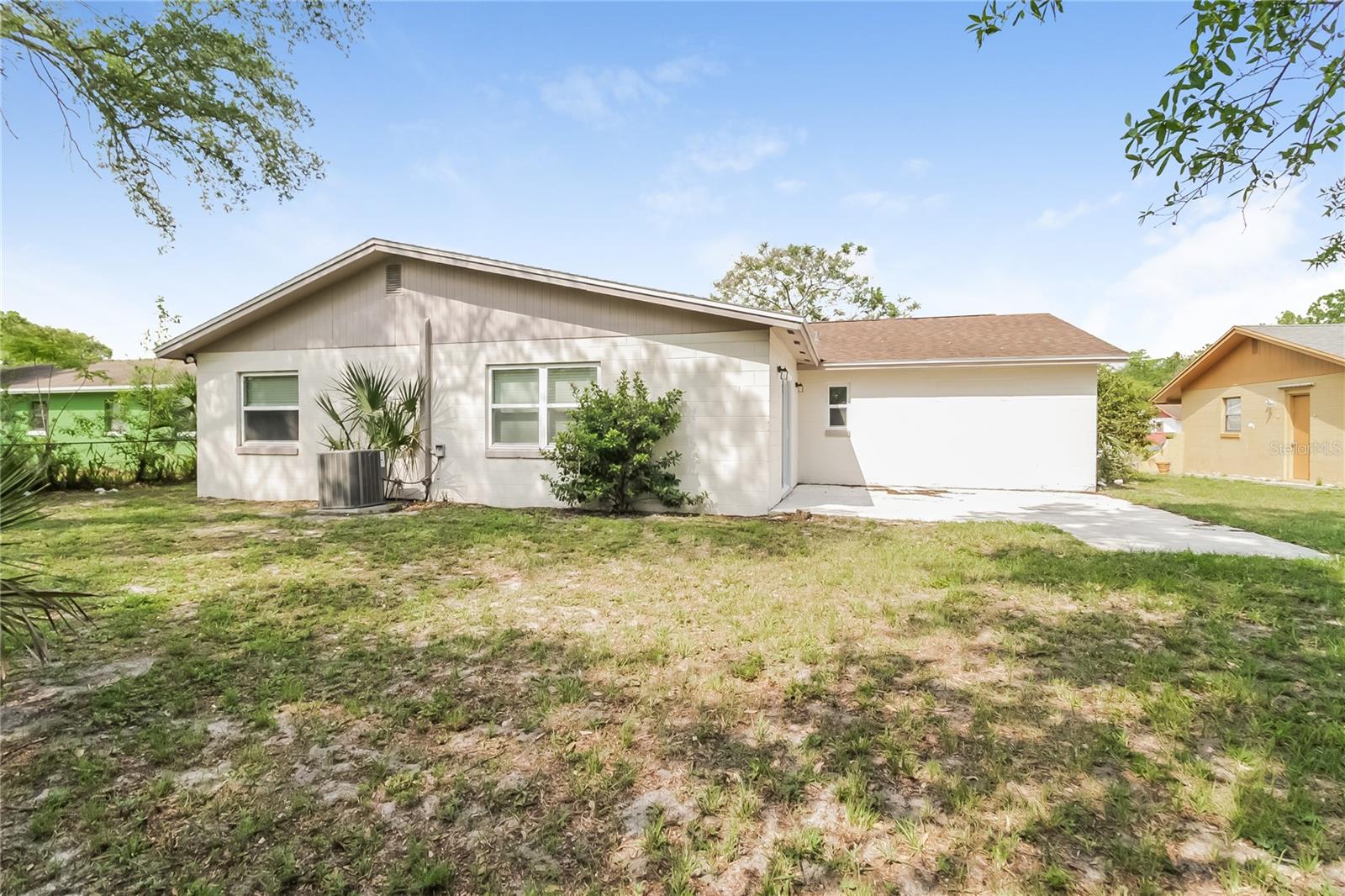 ACADEMY MANOR UNIT 02 - Residential Lease