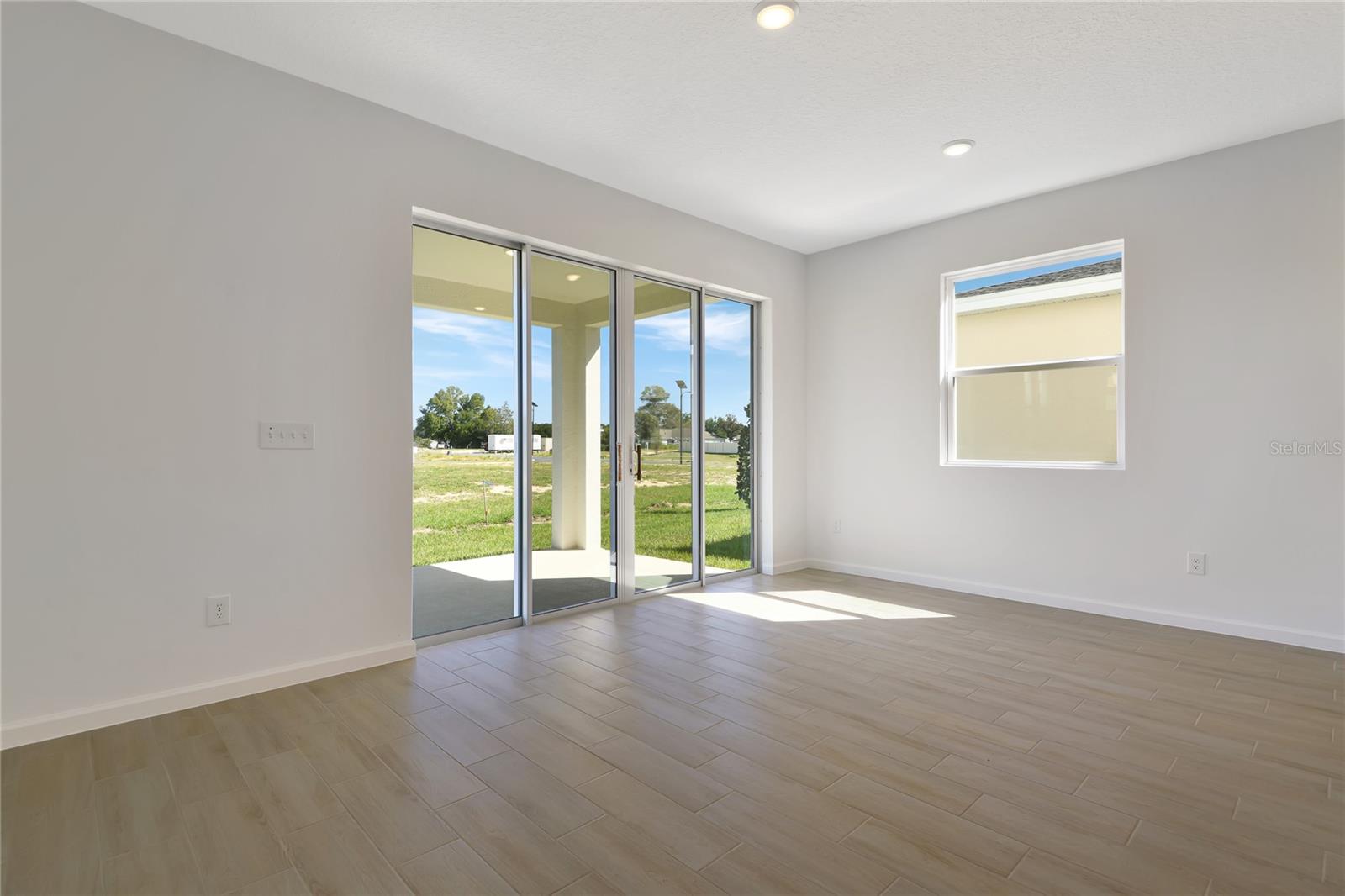 SEASONS AT AURORA OAKS - Residential