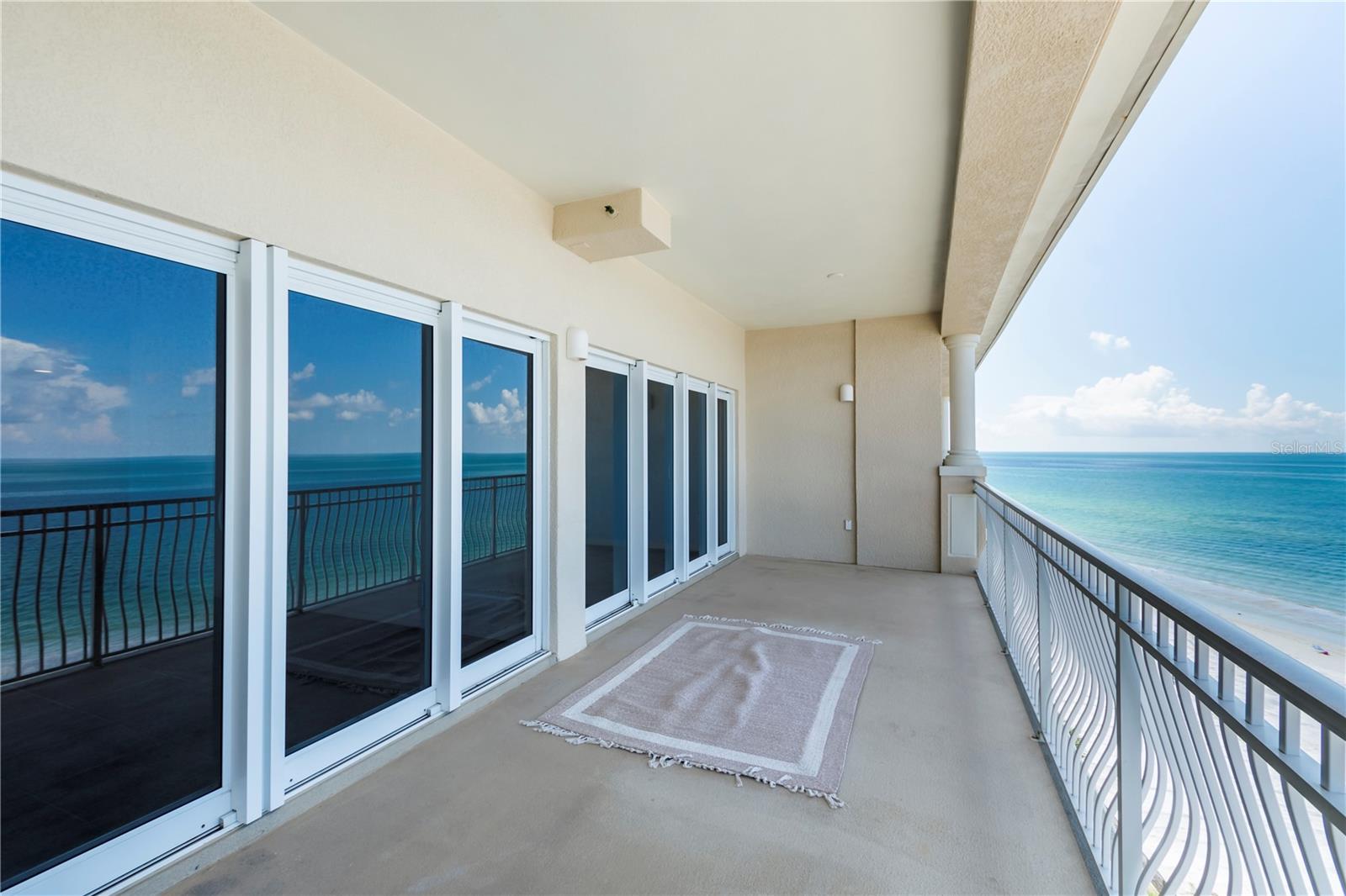 LA VISTANA CONDO - Residential