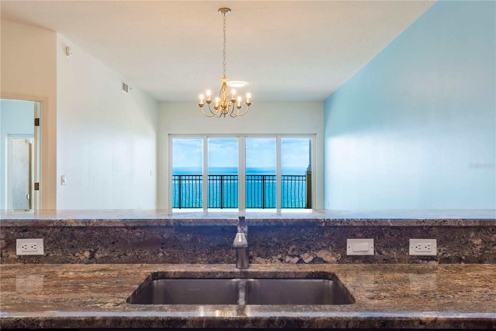 LA VISTANA CONDO - Residential